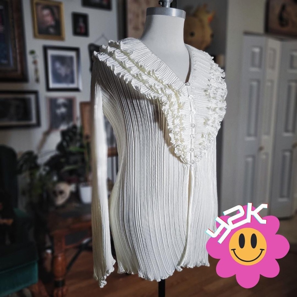 Blushe Impressions Ruffle Blouse Vintage Y2K Women's White Pearl V-Neck Cardigan
